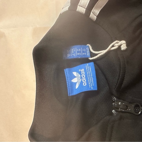 Adidas Black and White Varsity Jacket Sporty Style - Picture 9 of 9